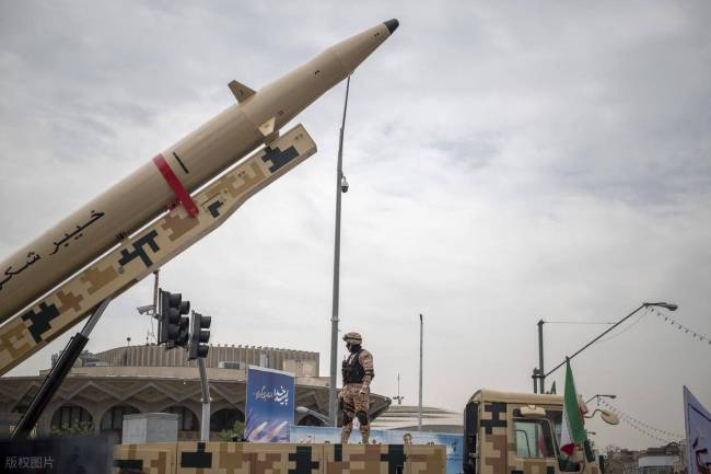 专家解读伊朗外长急访莫斯科求援