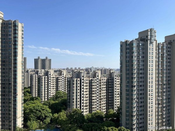 美林配资 央视也太敢说了，房价接下来到底是跌还是涨？