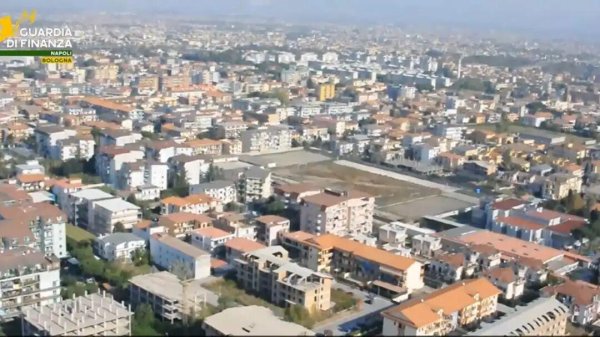 瑞和网 那不勒斯一老板3800万欧元房产被没收