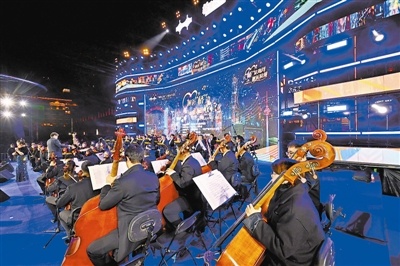 嘉汇优配交易 绘就城市文化盛宴 “海河之夜”桥边音乐汇收官